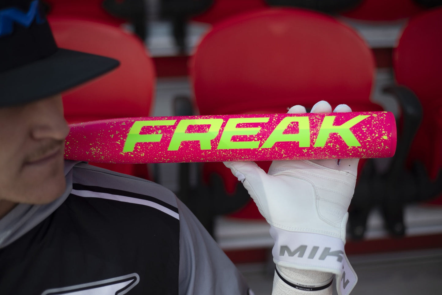 2026 Miken Freak Splatter 2-Piece Balanced USSSA Slowpitch Softball Bat - MSU6FRKB