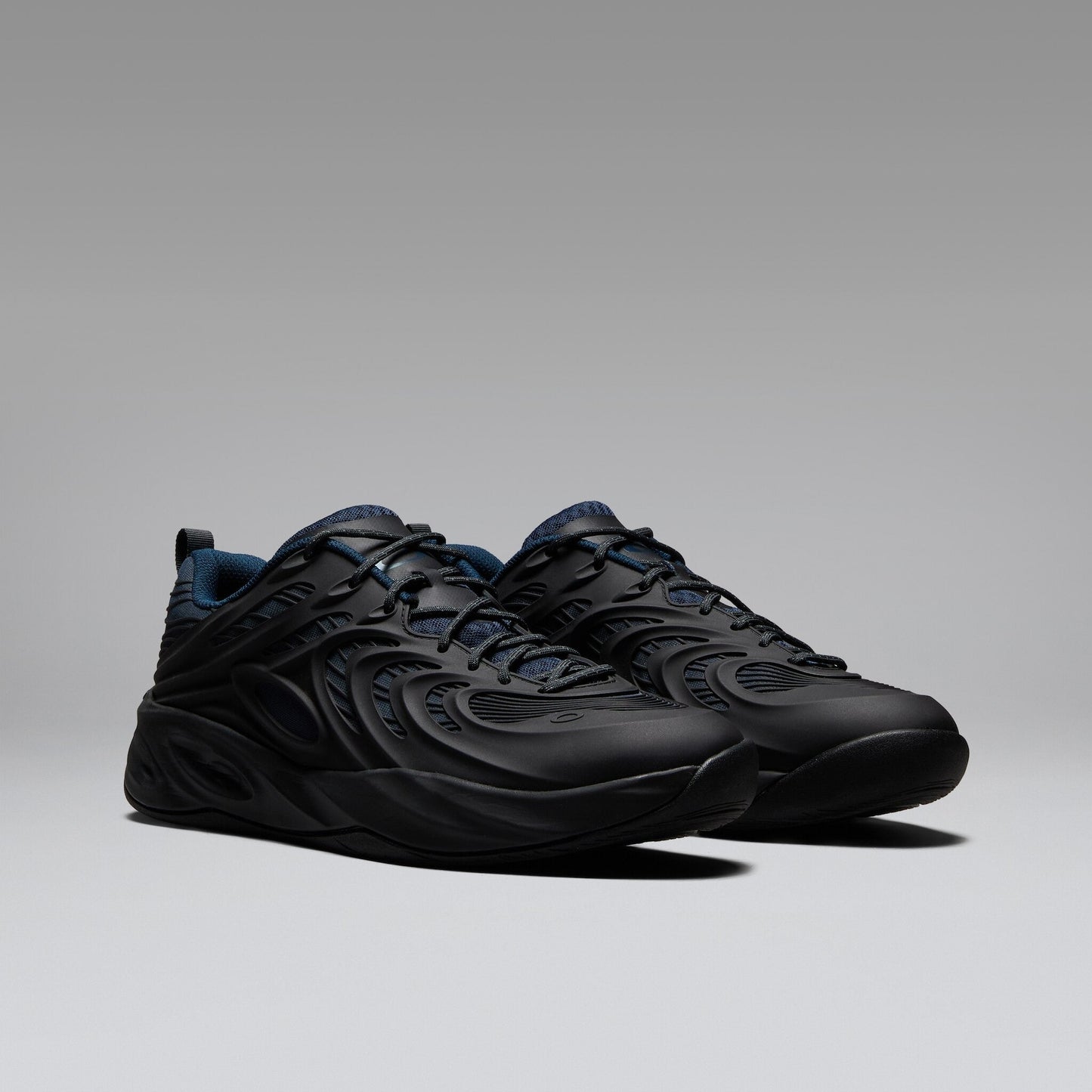 Oakley Men's Strike Sneakers