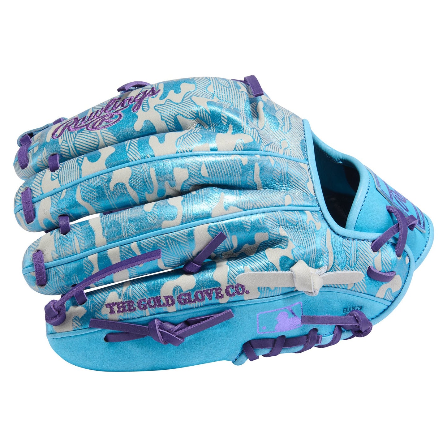 PROR205U-32CBG August 2025 Gold Glove Club Heart of the Hide 11.75" Baseball Glove