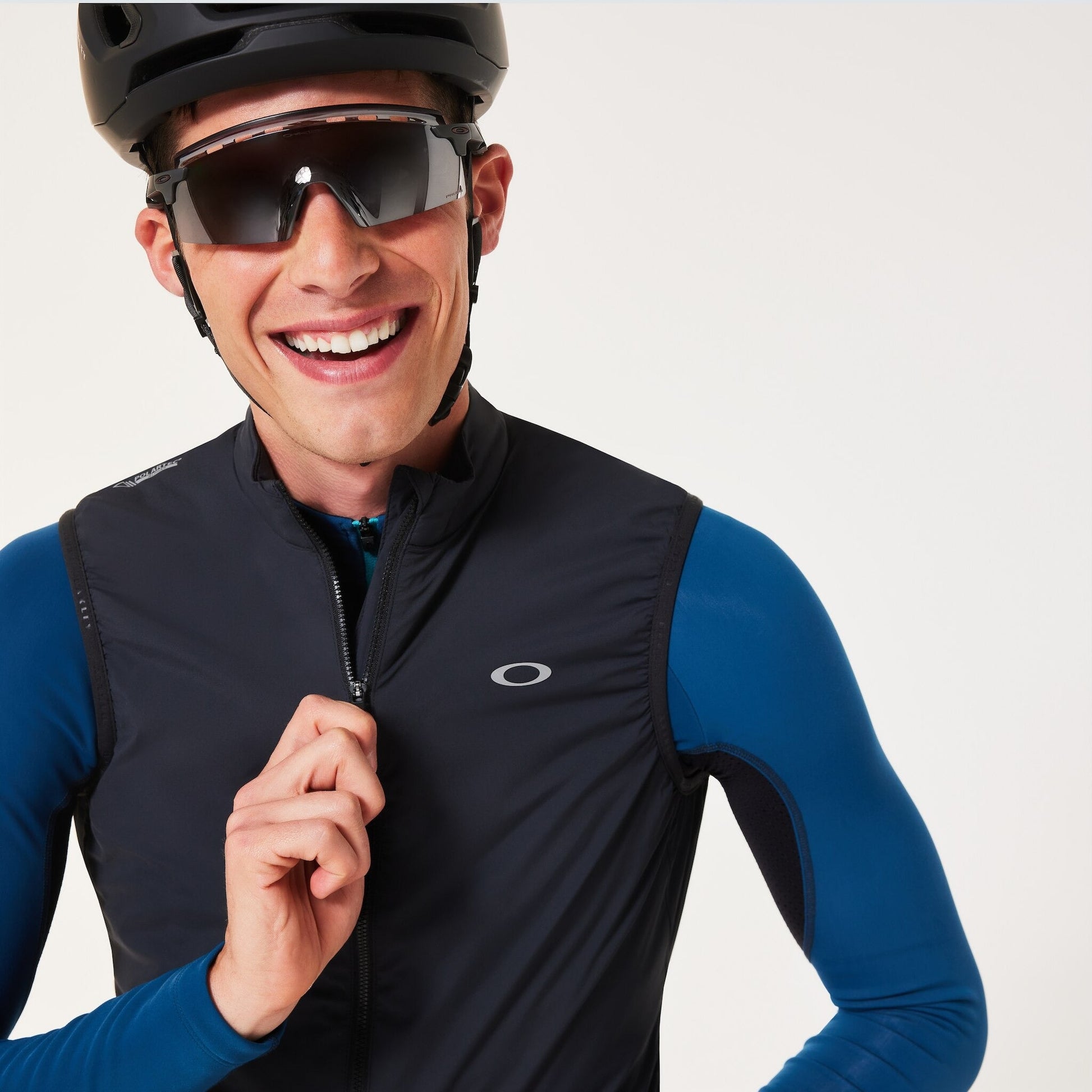Oakley Men's Endurance Pkbl Alpha Vest
