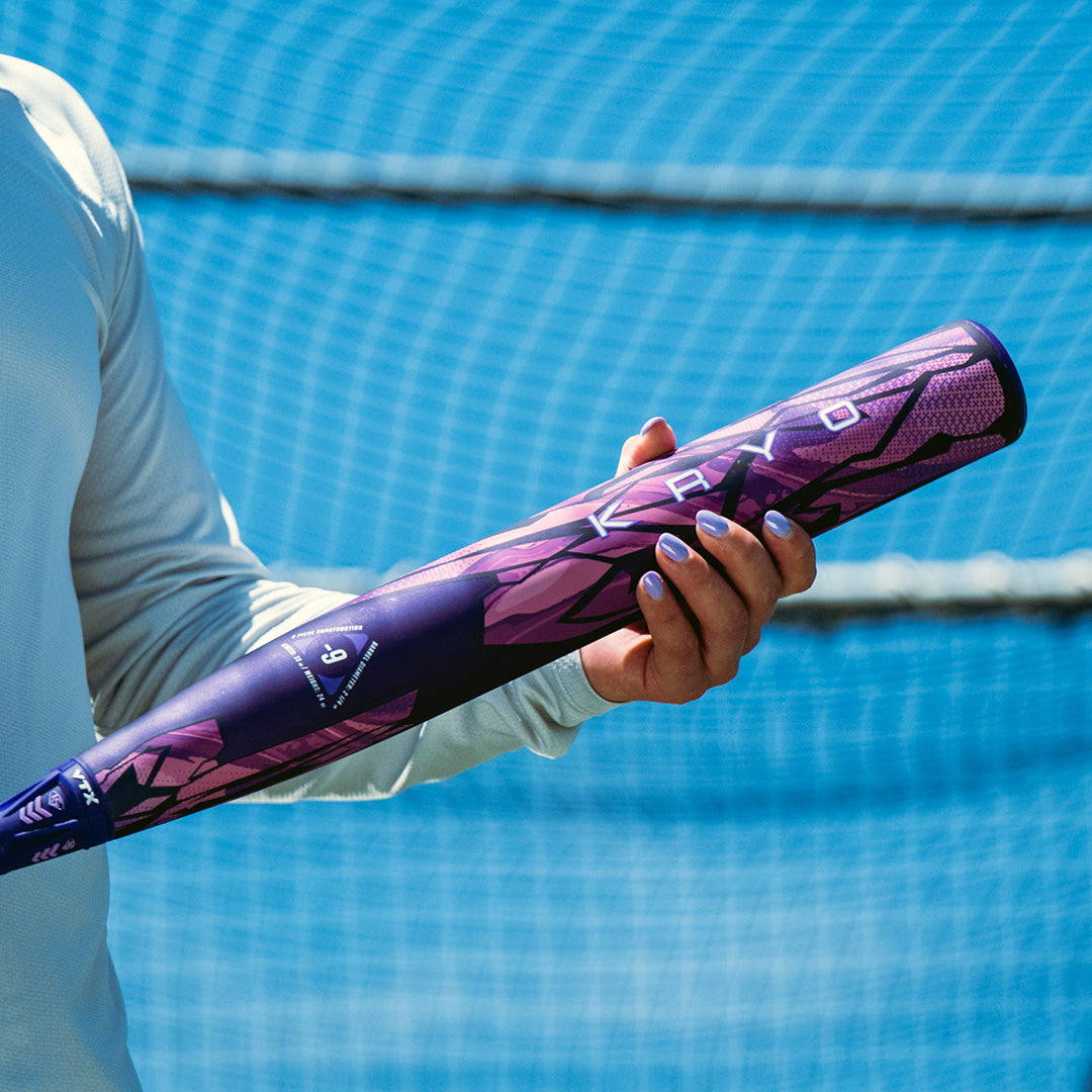 2026 Louisville Slugger Kryo Thundernight (-11) Fastpitch Softball Bat: WBL4171010