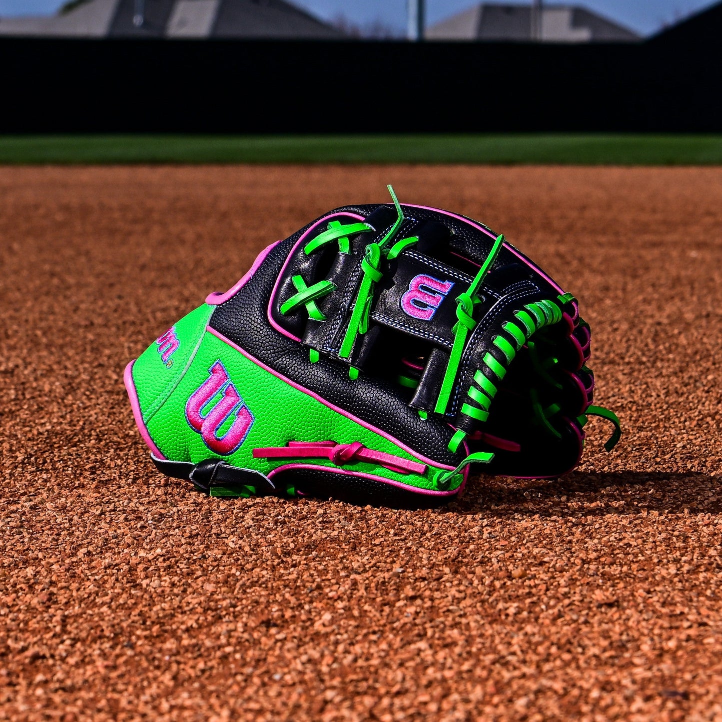 Wilson A2000 1786SS 11.5" Baseball Glove - Summer 2025: WBW103218115