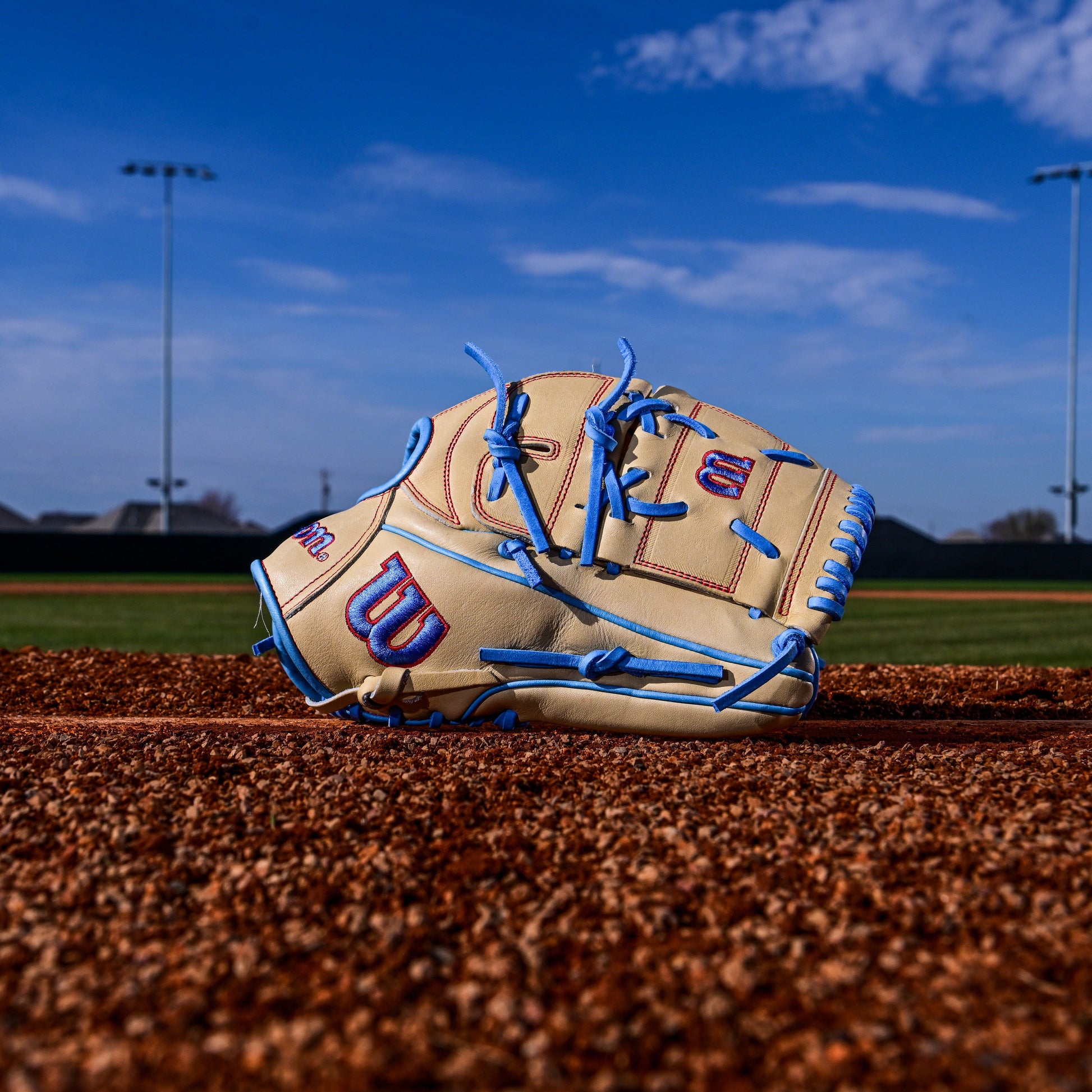 Wilson A2000 B125 12.5" Baseball Glove - Summer 2025: WBW103220125