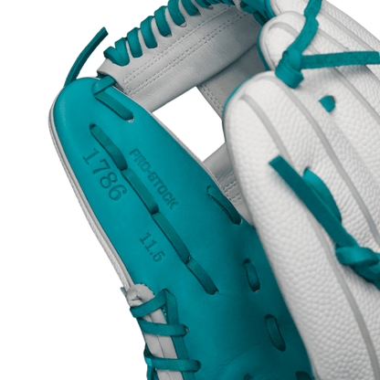 Wilson A2000 1786SS "Everest" 11.5" Infield Baseball Glove White/Teal