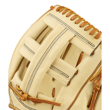 Wilson Men's 2026 A2000 Classics Series EL3 11.75" Infield Baseball Glove