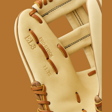Wilson Men's 2026 A2000 Classics Series EL3 11.75" Infield Baseball Glove
