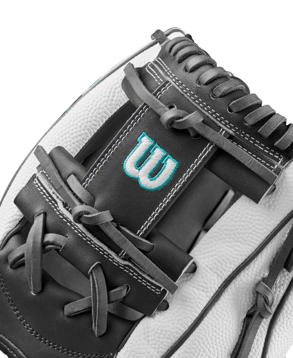 Wilson 2024 Fastpitch Classics Series A2000 H75SS 11.75" Infield Fastpitch Glove