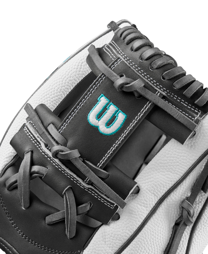 Wilson 2024 Fastpitch Classics Series A2000 H75SS 11.75" Infield Fastpitch Glove