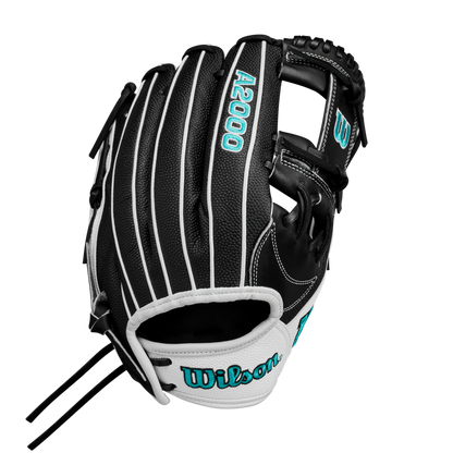 Wilson 2024 Fastpitch Classics Series A2000 H12SS 12" Infield Fastpitch Glove