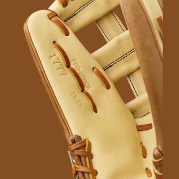 Wilson Men's 2026 A2000 Classics Series 1777 12.75" Outfield Baseball Glove