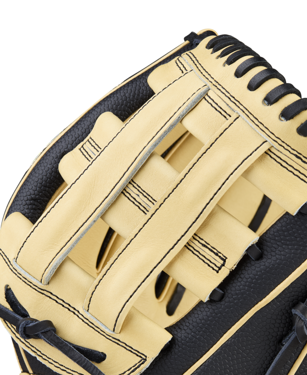 Wilson Men's 2026 A2000 Classics Series DW5 12" Infield Baseball Glove