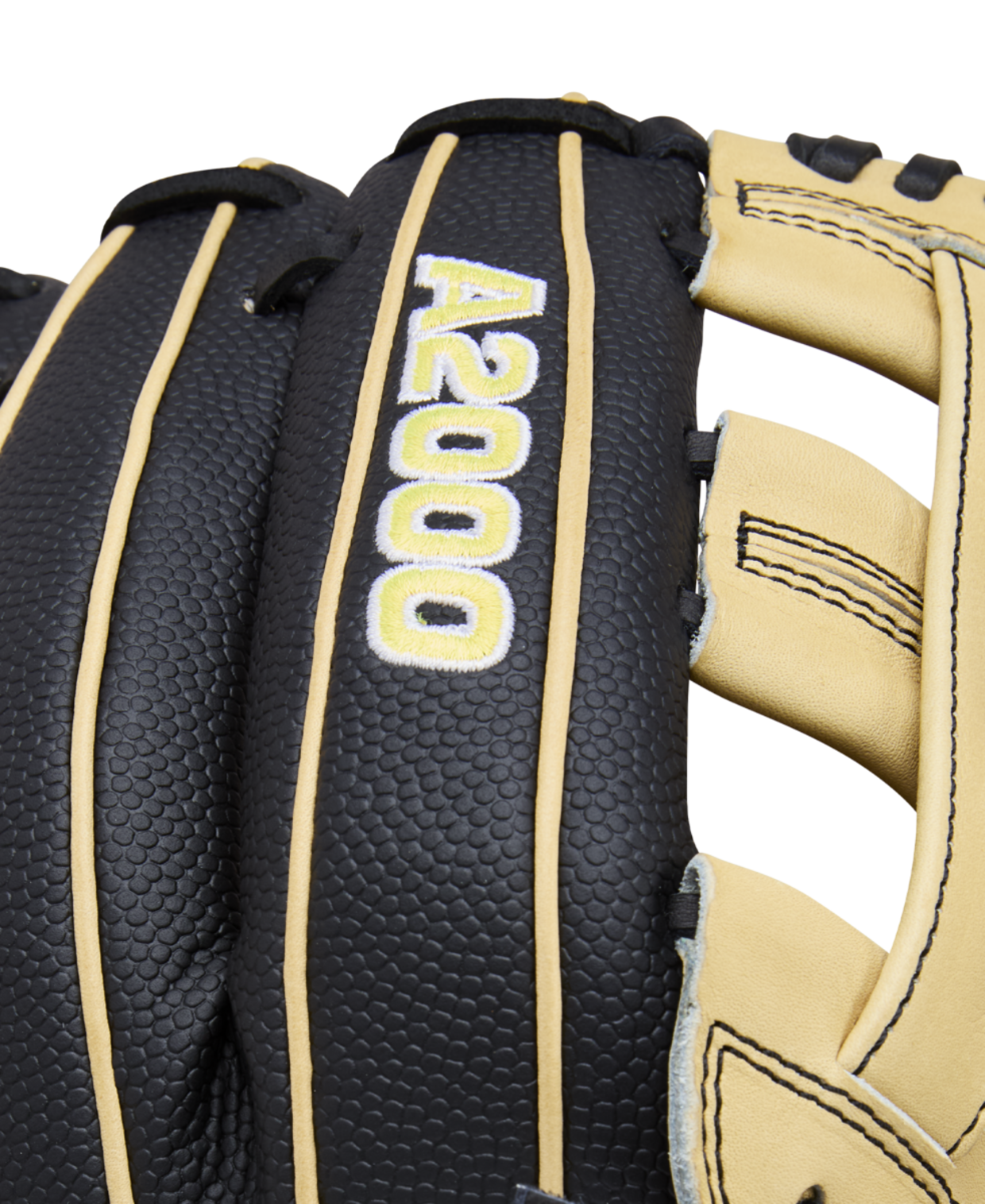 Wilson Men's 2026 A2000 Classics Series DW5 12" Infield Baseball Glove