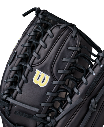 Wilson Men's 2026 A2000 Classics Series OT7 12.75" Outfield Baseball Glove