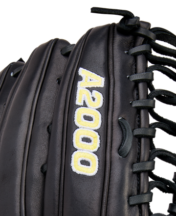 Wilson Men's 2026 A2000 Classics Series OT7 12.75" Outfield Baseball Glove