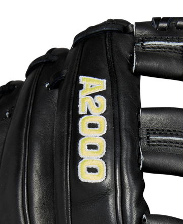Wilson 2024 Baseball Classics Series A2000 DW5 12" Infield Baseball Glove