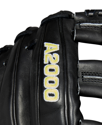 Wilson 2024 Baseball Classics Series A2000 DW5 12" Infield Baseball Glove