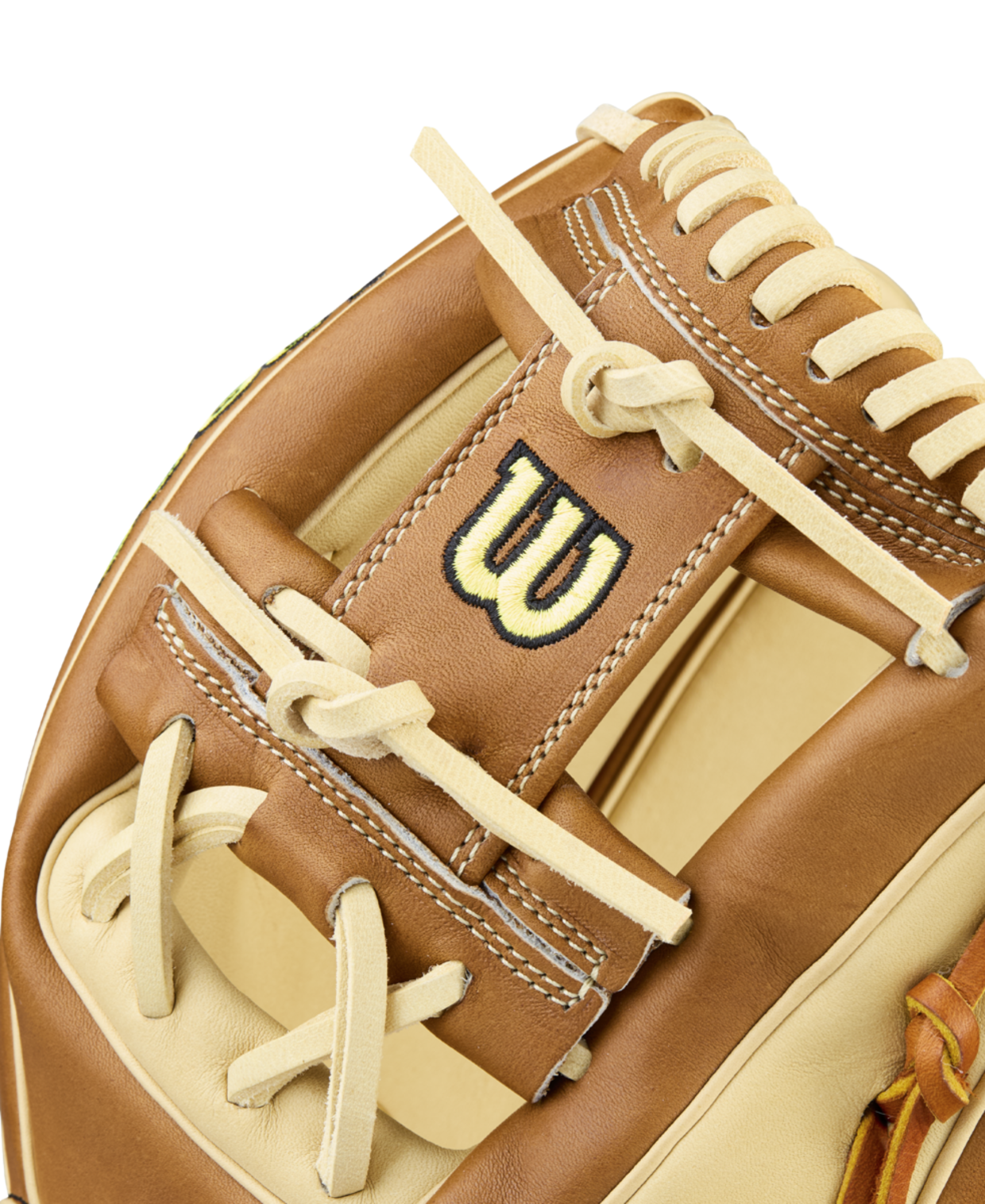 Wilson Men's 2026 A2000 Classics Series 1975 11.75" Infield Baseball Glove