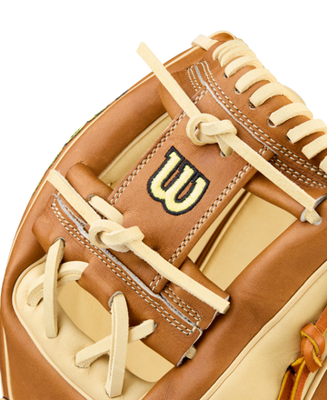 Wilson Men's 2026 A2000 Classics Series 1975 11.75" Infield Baseball Glove