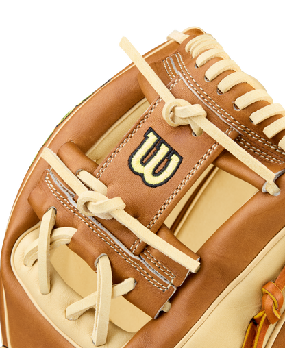Wilson Men's 2026 A2000 Classics Series 1975 11.75" Infield Baseball Glove