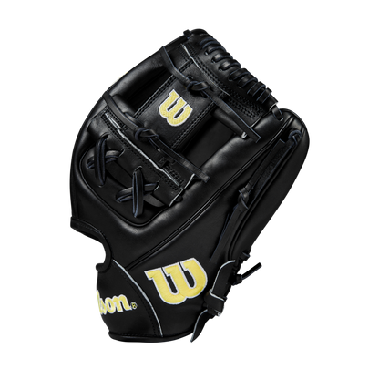 Wilson 2024 Baseball Classics Series A2000 1975 11.75" Infield Baseball Glove