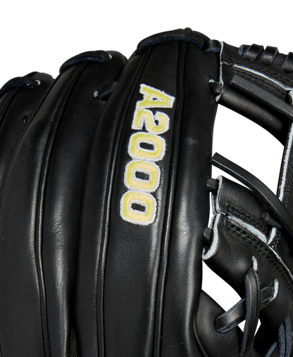 Wilson 2024 Baseball Classics Series A2000 1975 11.75" Infield Baseball Glove
