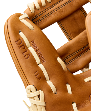 Wilson Men's 2026 A2000 Classics Series DP15 11.5" Infield Baseball Glove
