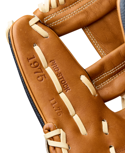Wilson Men's 2026 A2000 Classics Series 1975SS 11.75" Infield Baseball Glove