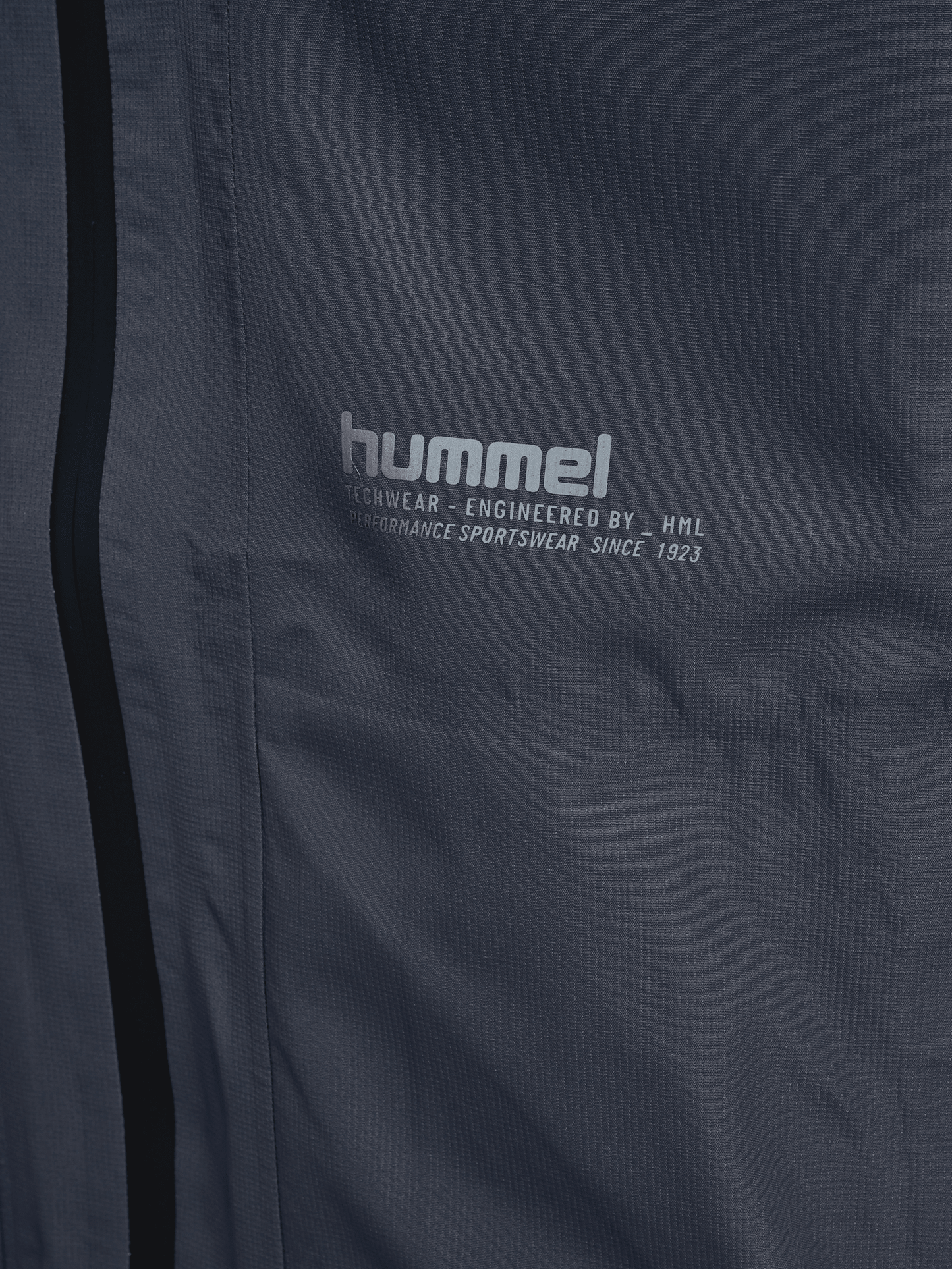hummel Unisex Waterproof 2.5L Shell Jacket