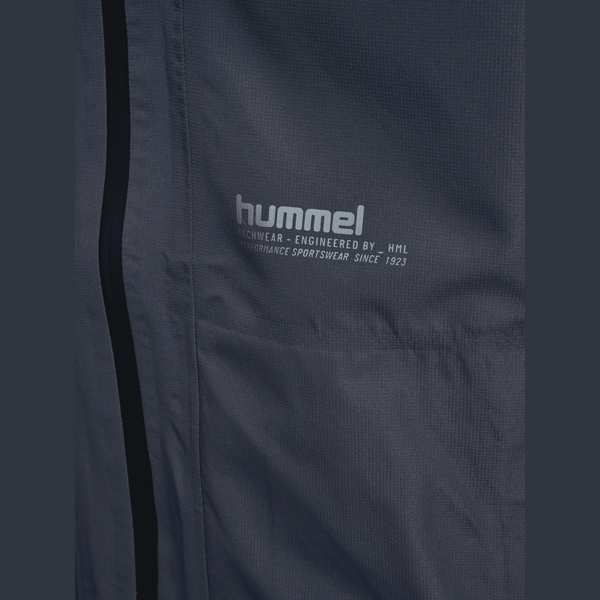 hummel Unisex Waterproof 2.5L Shell Jacket