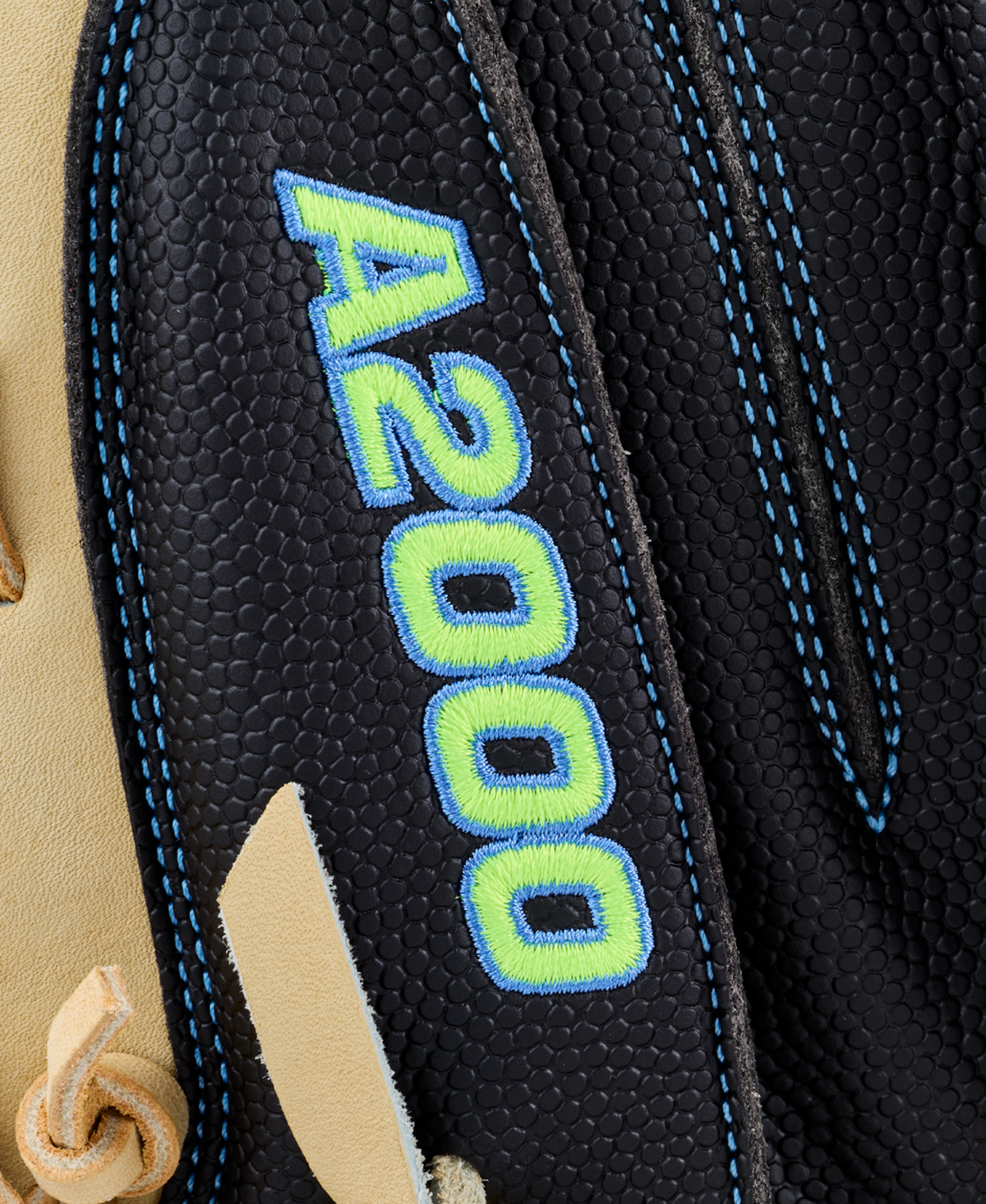 2027 Wilson A2000 M23SS Catcher's Mitt