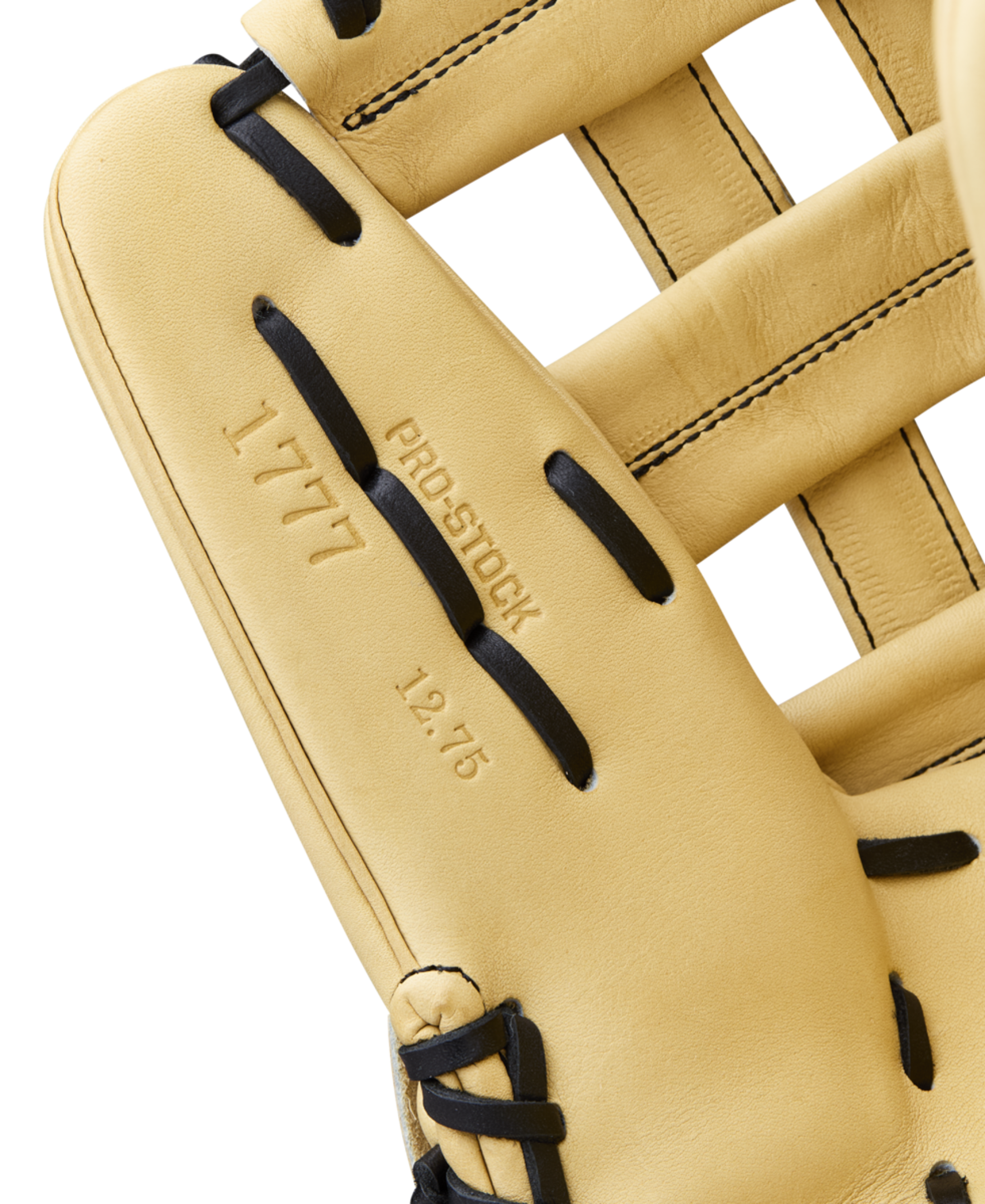 Wilson Men's 2026 A2000 Classics Series 1777 12.75" Outfield Baseball Glove