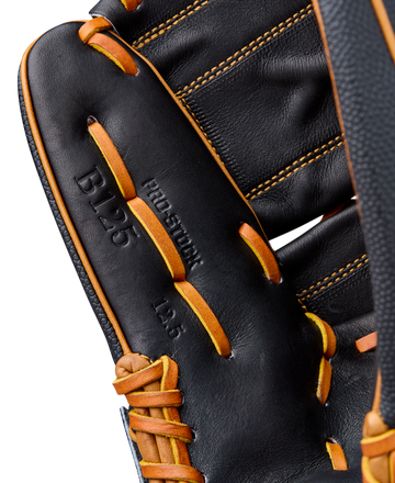 Wilson Men's 2026 A2000 Classics Series B125SS 12.5" Pitcher Baseball Glove