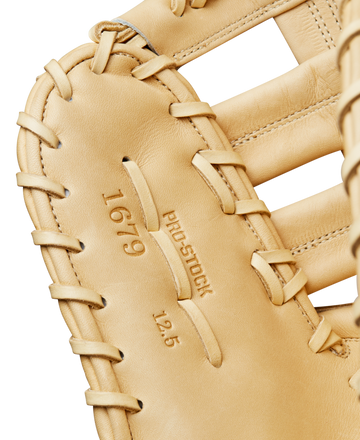 Wilson 2024 Baseball Classics Series A2000 1679 12.5" Baseball First Base Mitt
