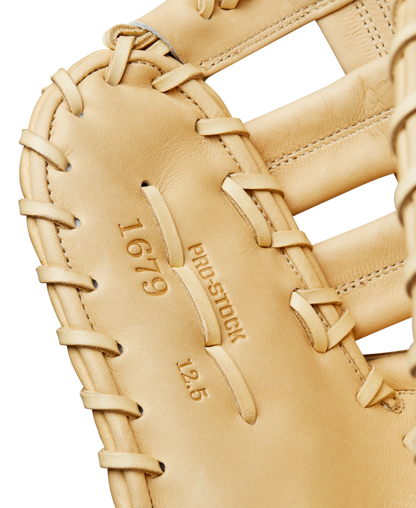 Wilson 2024 Baseball Classics Series A2000 1679 12.5" Baseball First Base Mitt