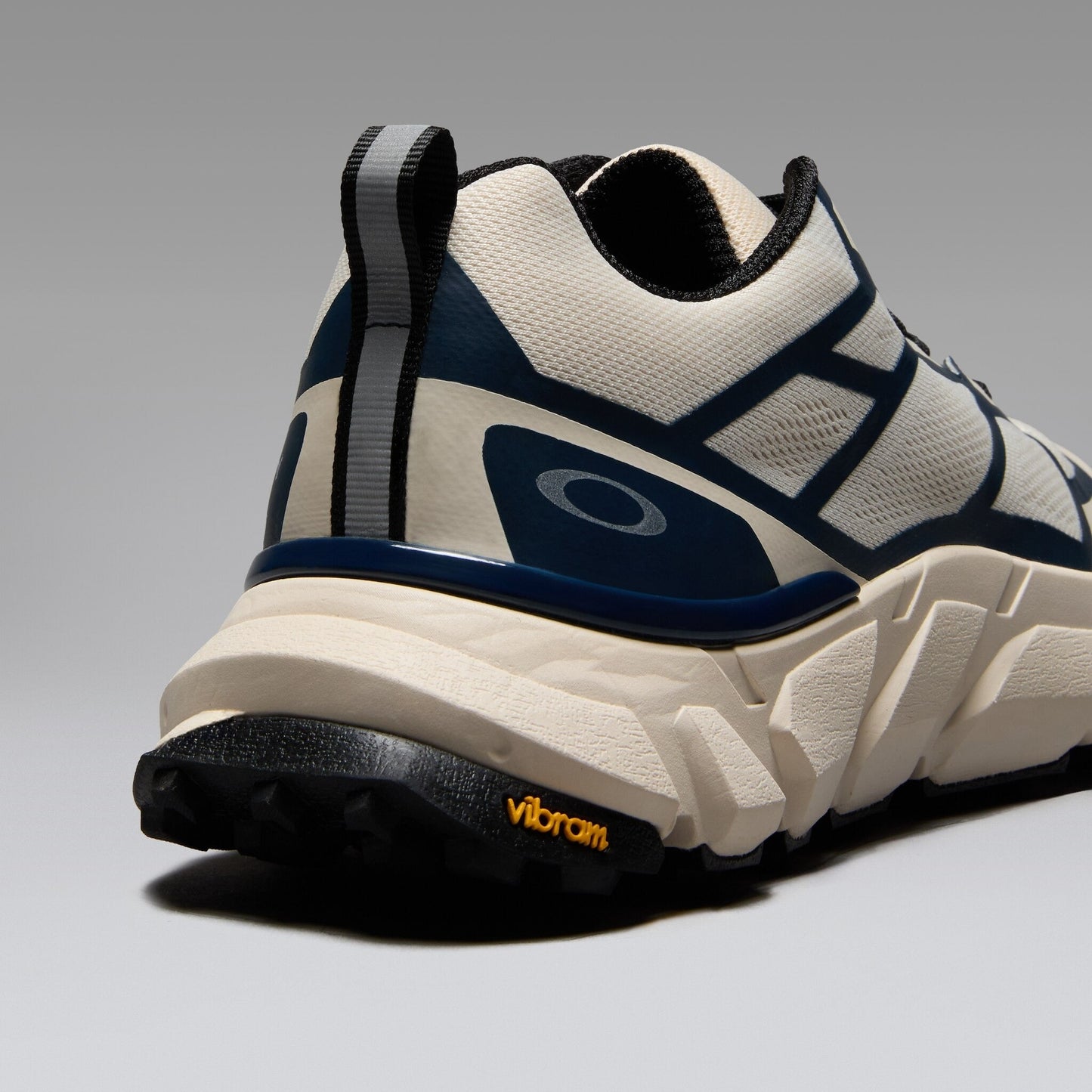 Oakley Men's Light Breathe Sneakers
