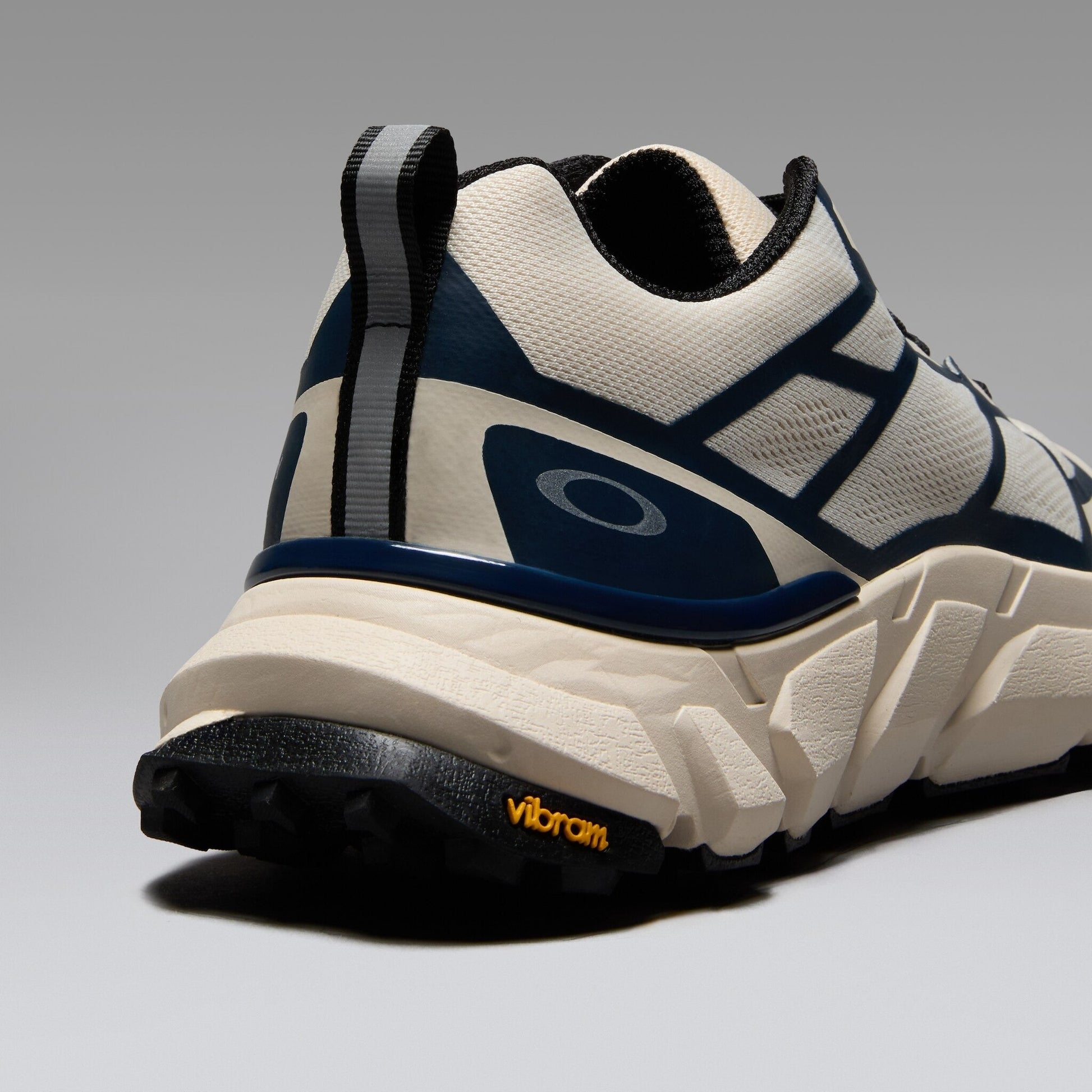Oakley Men's Light Breathe Sneakers