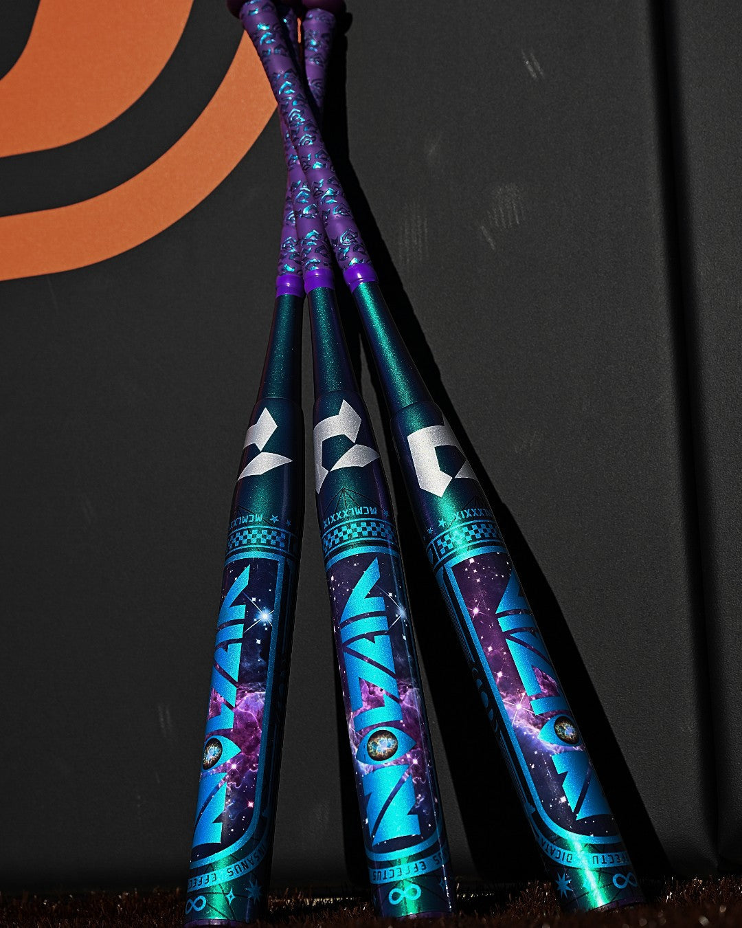 2027 DeMarini Vizion (-9) Fastpitch Softball Bat: WBD2729010