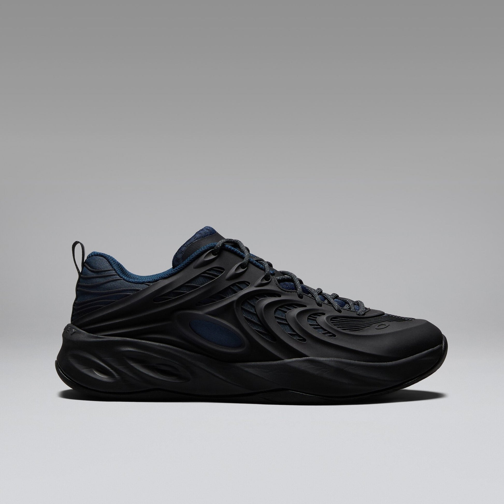 Oakley Men's Strike Sneakers