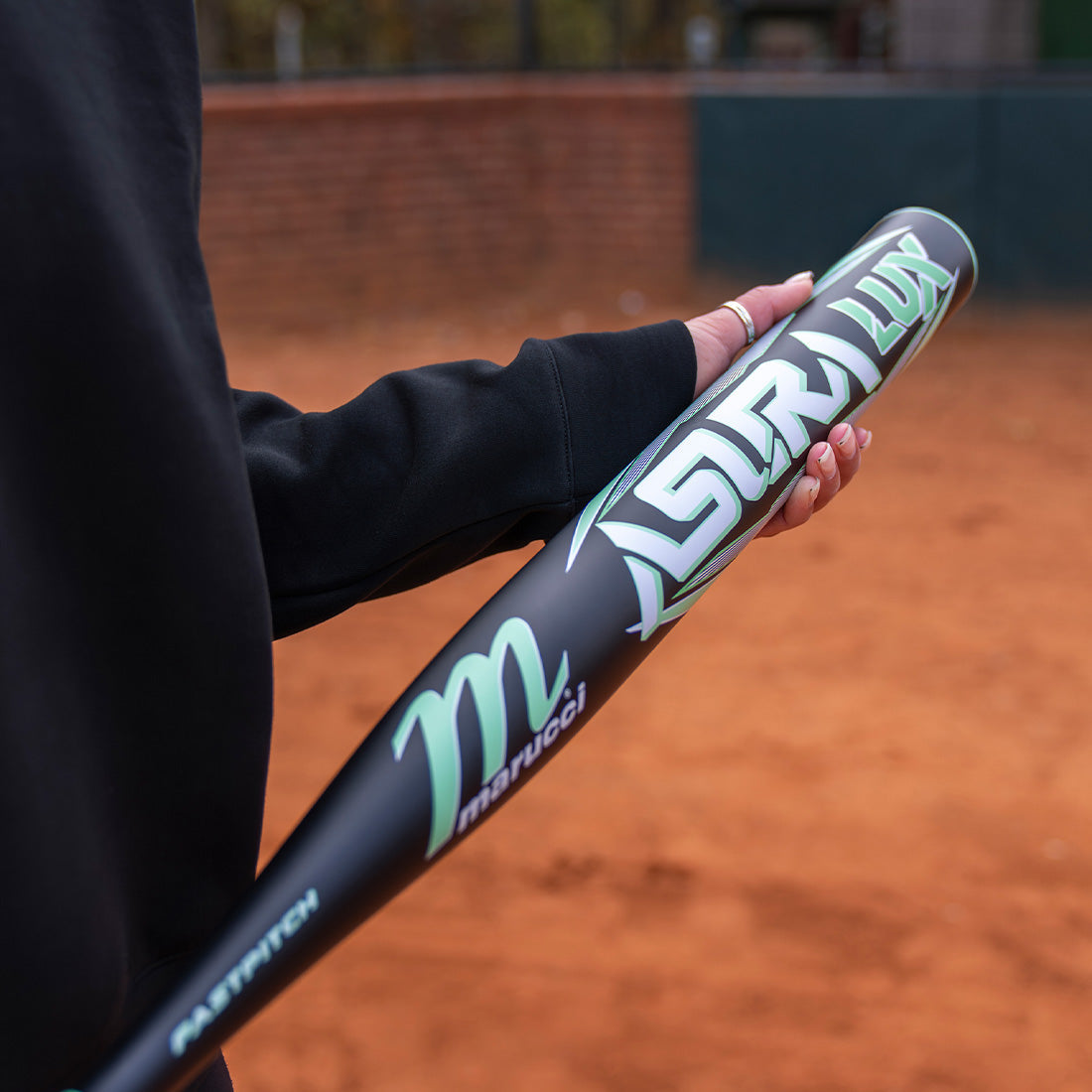Marucci Asura Lux 1PC Fastpitch Softball Bat: -11, -10