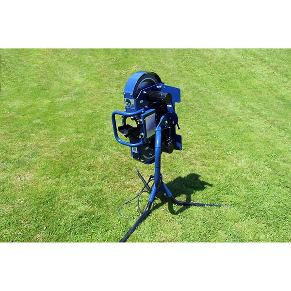Bata-2 Pitching Machine For Baseball And Softball