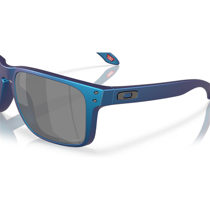 OAKLEY HOLBROOK XL Sunglasses Matte Cyan/Blue Colorshift: Prizm Black Polarized