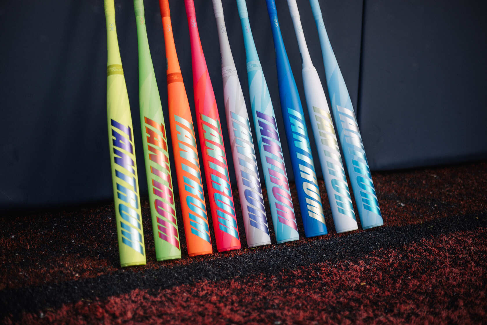 2026 Easton Tantrum 2-Piece Balanced USSSA Slowpitch Softball Bat - ESU6TNTB