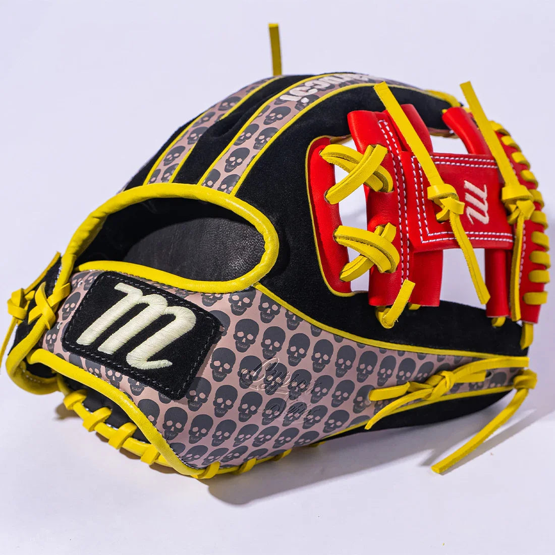 Marucci Nightshift Hot Head 11.50" Baseball Glove: MFGNTSHFT0406