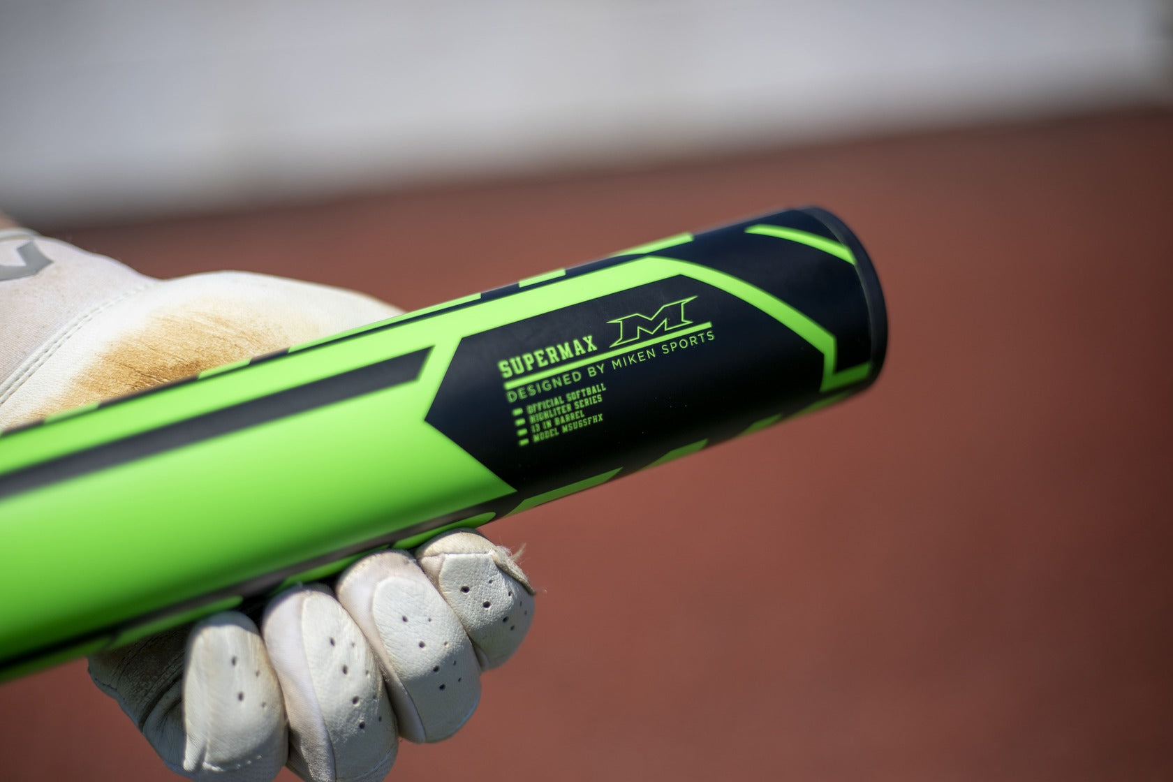2026 Miken Super Freak Highlighter Supermax USSSA Slowpitch Softball Bat - MSU6SFHX