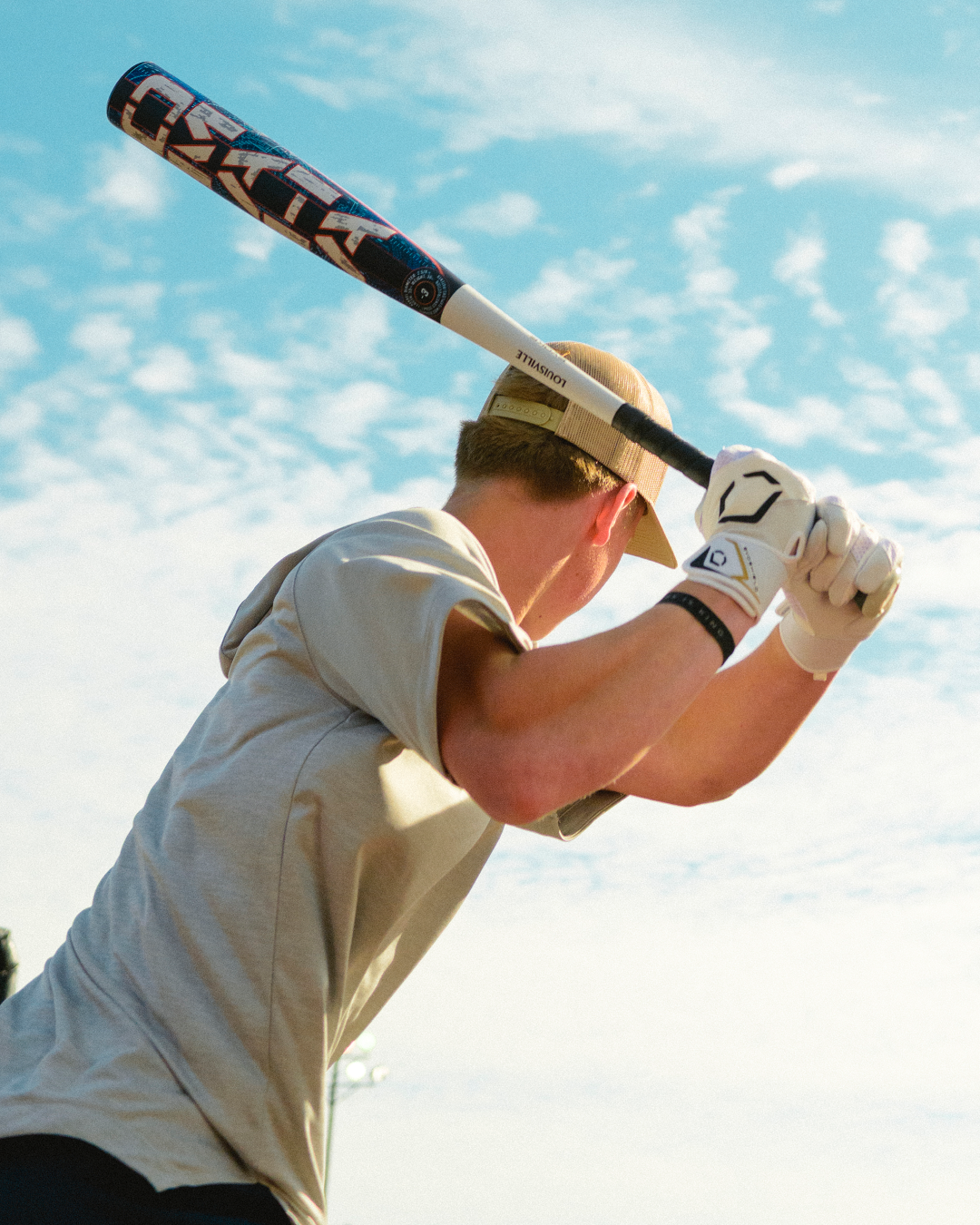 2027 Louisville Slugger Omaha (-3) BBCOR Baseball Bat: WBL4249010