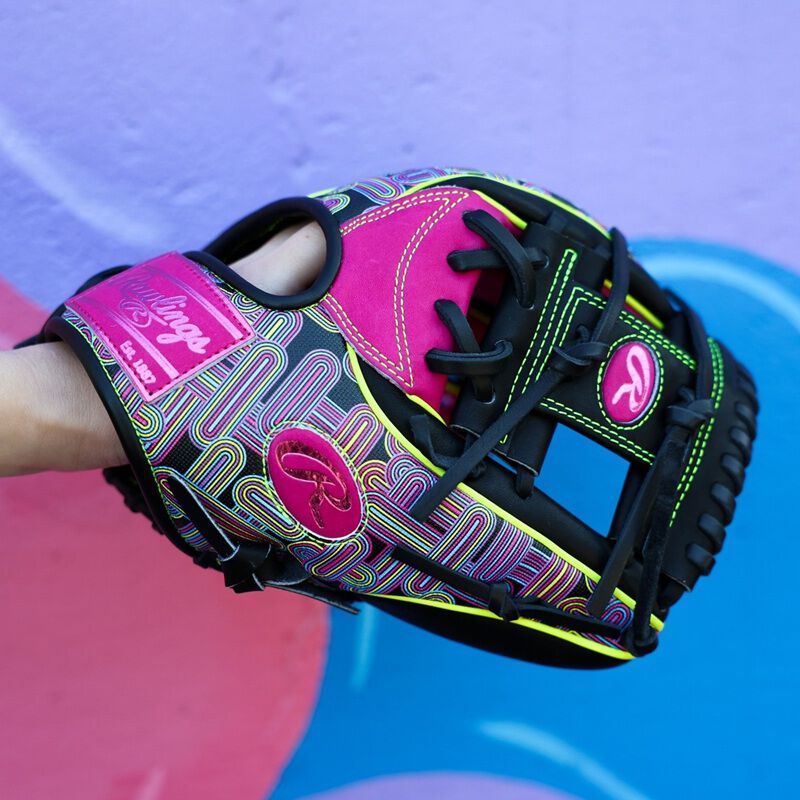 Rawlings Heart of the Hide ColorSync 10 Berry 11.5" Baseball Fielding Glove - PROR934-2BEB