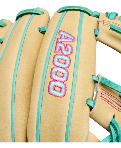 Wilson A2000 1975 11.75" Baseball Glove: WBG05701RT1175