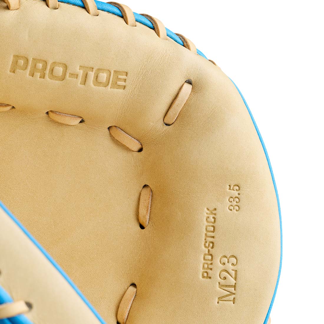 2027 Wilson A2000 M23SS 33.5" Baseball Catcher's Mitt: WBG06201RT335