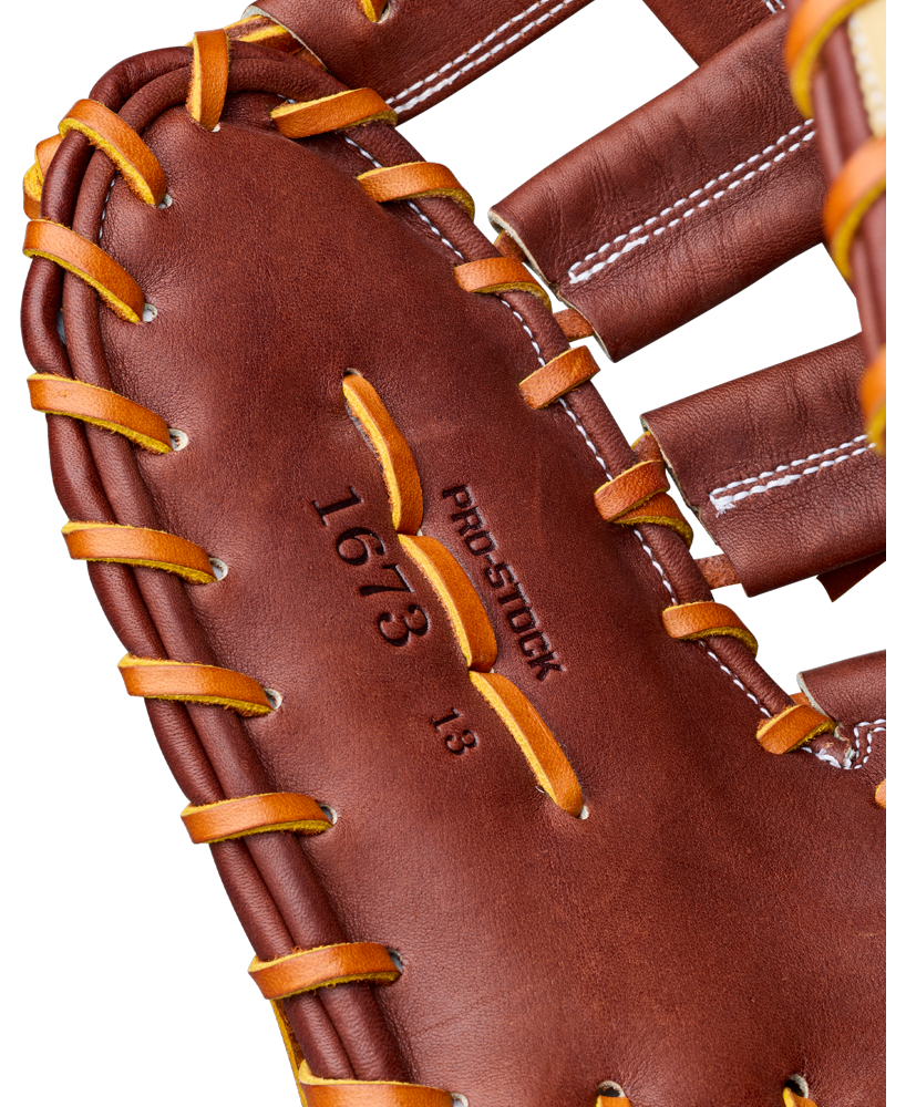 Wilson A2000 1673 13" Baseball First Base Mitt: WBG06401RT13