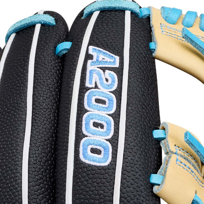 2027 Wilson A2000 FP1175SS 11.75" Infield Fastpitch Glove: WBG06601RT1175